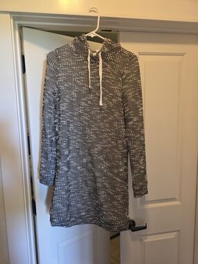 Fabletics Yukon Black and White Textured Sweatshirt Dress